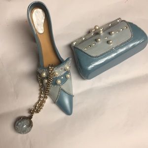 Beautiful Set Decorative Shoe & Purse Decor w/brac